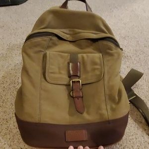 Fossil army green backpack EUC